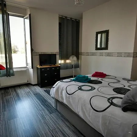 Grand Appartement De Haut Standing En Centre-Ville Montluçon Buitenkant foto